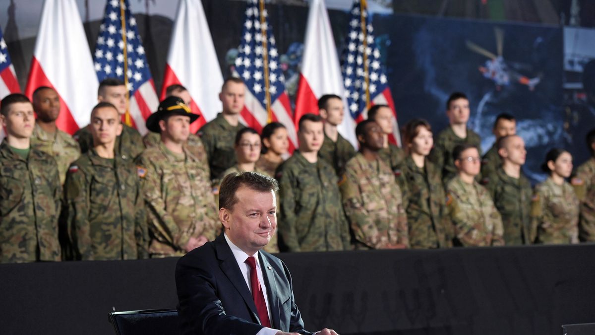 Kierowane przez Mariusza Błaszczaka ministerstwo obrony narodowej odpowiada na zarzuty byłego premiera