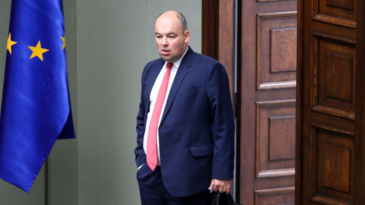 W sumie najwięcej kosztowały nas podróże posła PiS Jana Dziedziczaka - prawie 127 tys. zł.