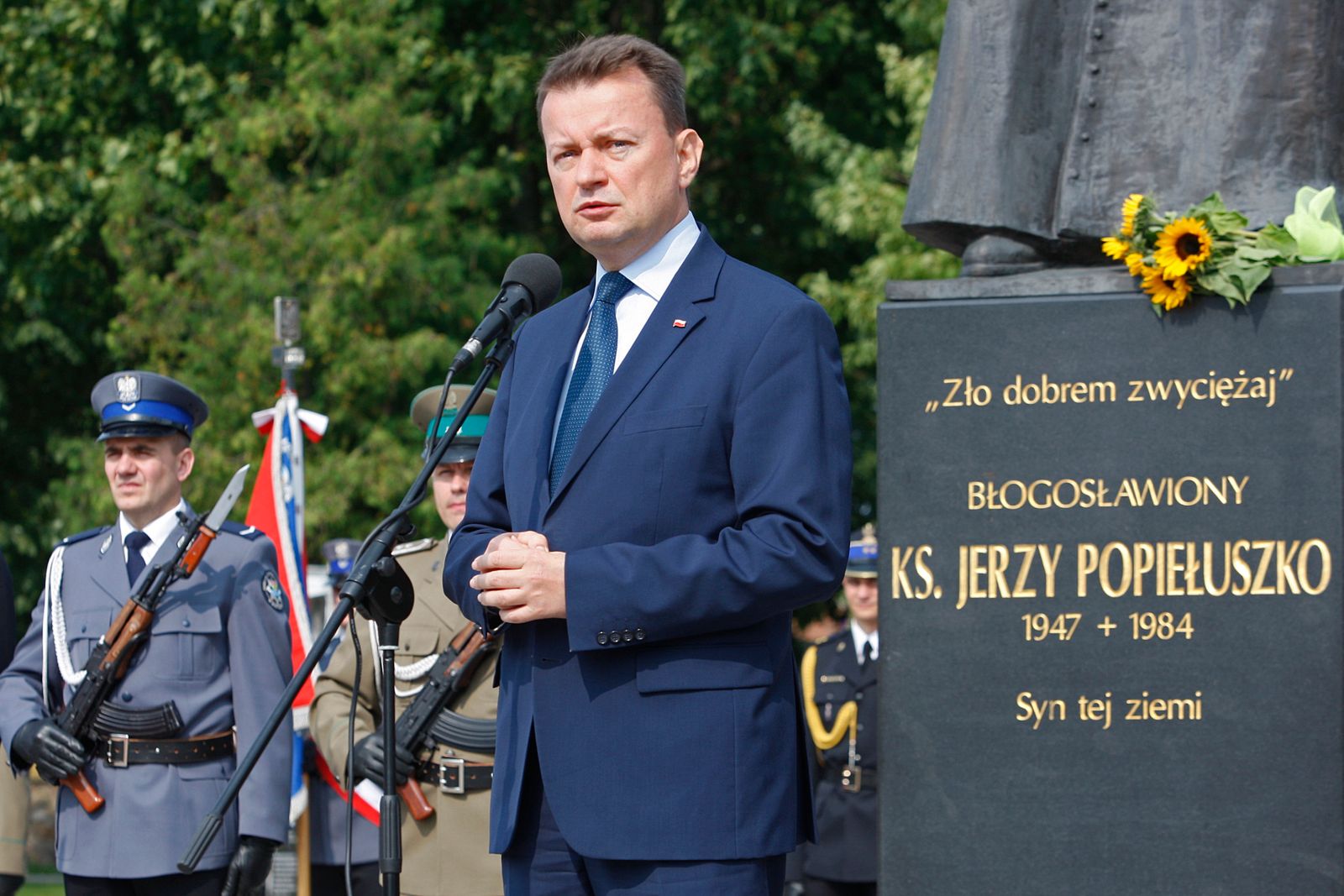 Mariusz Błaszczak przypomina słowa ks. Popiełuszko: "Nie daj się zwyciężyć złu, lecz zło dobrem zwycięża"