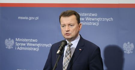 Błaszczak tłumaczy Mazurek po słowach o bójce w Radomiu. "Osobiste doświadczenia"
