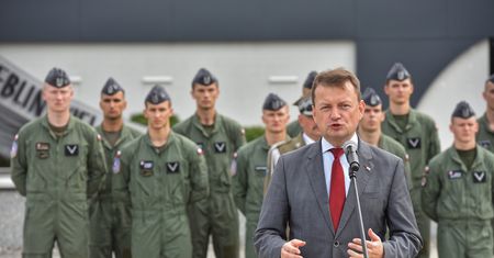 Mariusz Błaszczak zmienia nazwę słynnej "szkole orląt". To "docenienie dotychczasowego dorobku"
