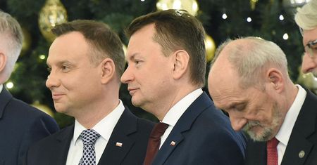 Duda spotka się z nowym kierownictwem MON. Koniec zimnej wojny?