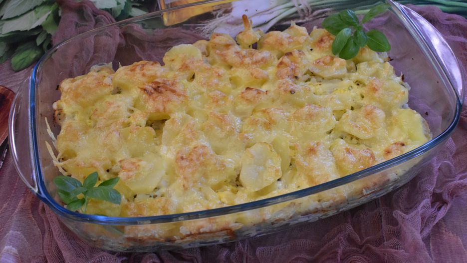 Zapiekanka ziemniaczana krok po kroku. Sprawdzony przepis