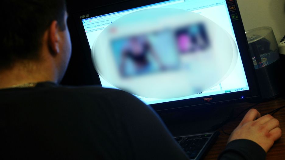Na internetowych czatach dorośli udają kilkunastoletnie dzieci