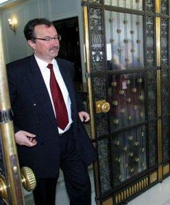 Komisja śledcza przerwała przesłuchanie Czarzastego