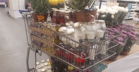 Cmentarny biznes na nielegalu. Mandat można wliczyć w koszty