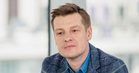 Rafał Mroczek po rozstaniu z partnerką może liczyć na wsparcie koleżanki z "M jak miłość"