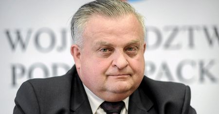 Wicemarszałek podkarpacia polecił sok z buraków m.in. na raka. Teraz tłumaczy: "może nieszczęśliwie się stało"