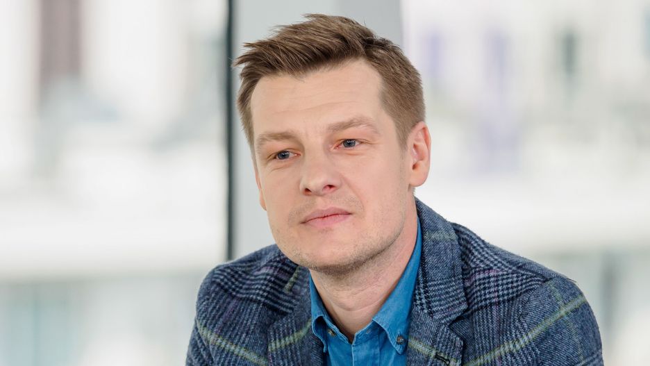 Rafał Mroczek po rozstaniu z partnerką może liczyć na wsparcie koleżanki z "M jak miłość"