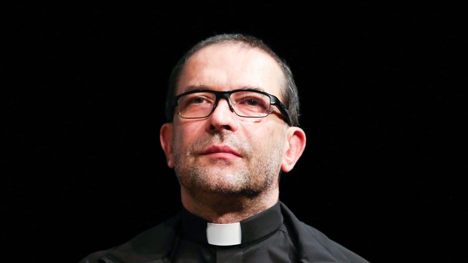 Ks,. Stryczek jest założycielem "Wiosny" i pomysłodawcą "Szlachetnej Paczki"
