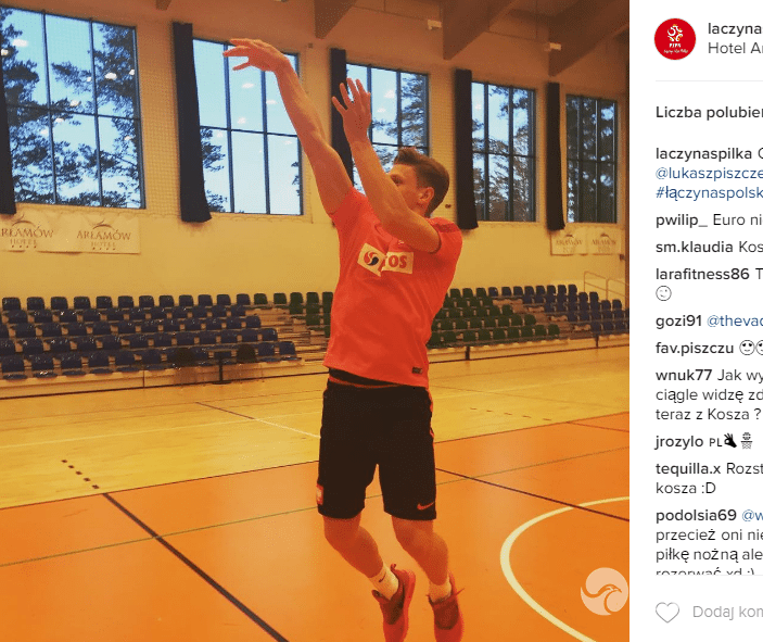 <h2> Co robią polscy piłkarze na zgrupowaniach przed EURO 2016? </h2>