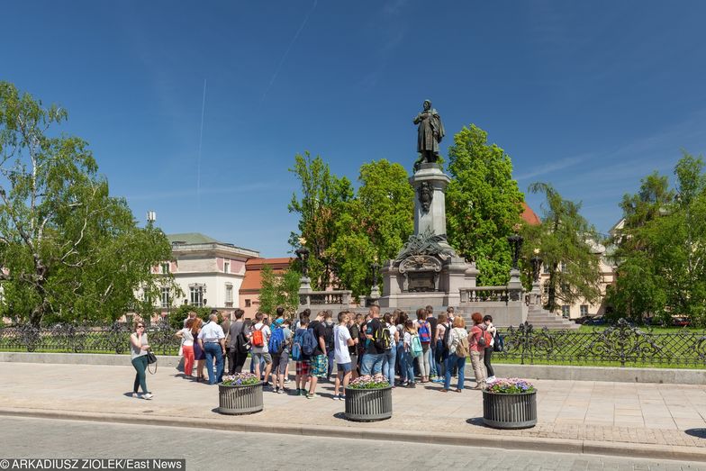 Kilkudniowe wycieczki szkolne to nie urlop - przypominają nauczyciele