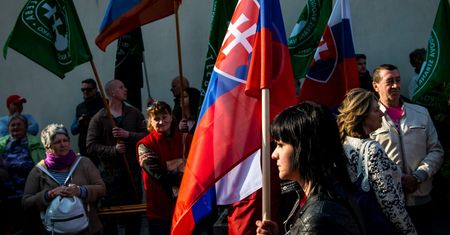 Wybory na Słowacji: Populiści wciąż się liczą. Skrajna prawica wejdzie do rządu? [ANALIZA]