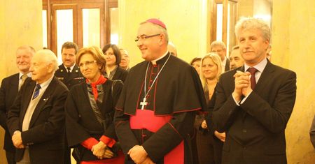 Lewicowi radni nie chcą "treści religijnych" podczas jajeczka