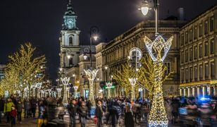 Świąteczna iluminacja w Warszawie 2019 i Trakt Królewski tylko dla spacerowiczów