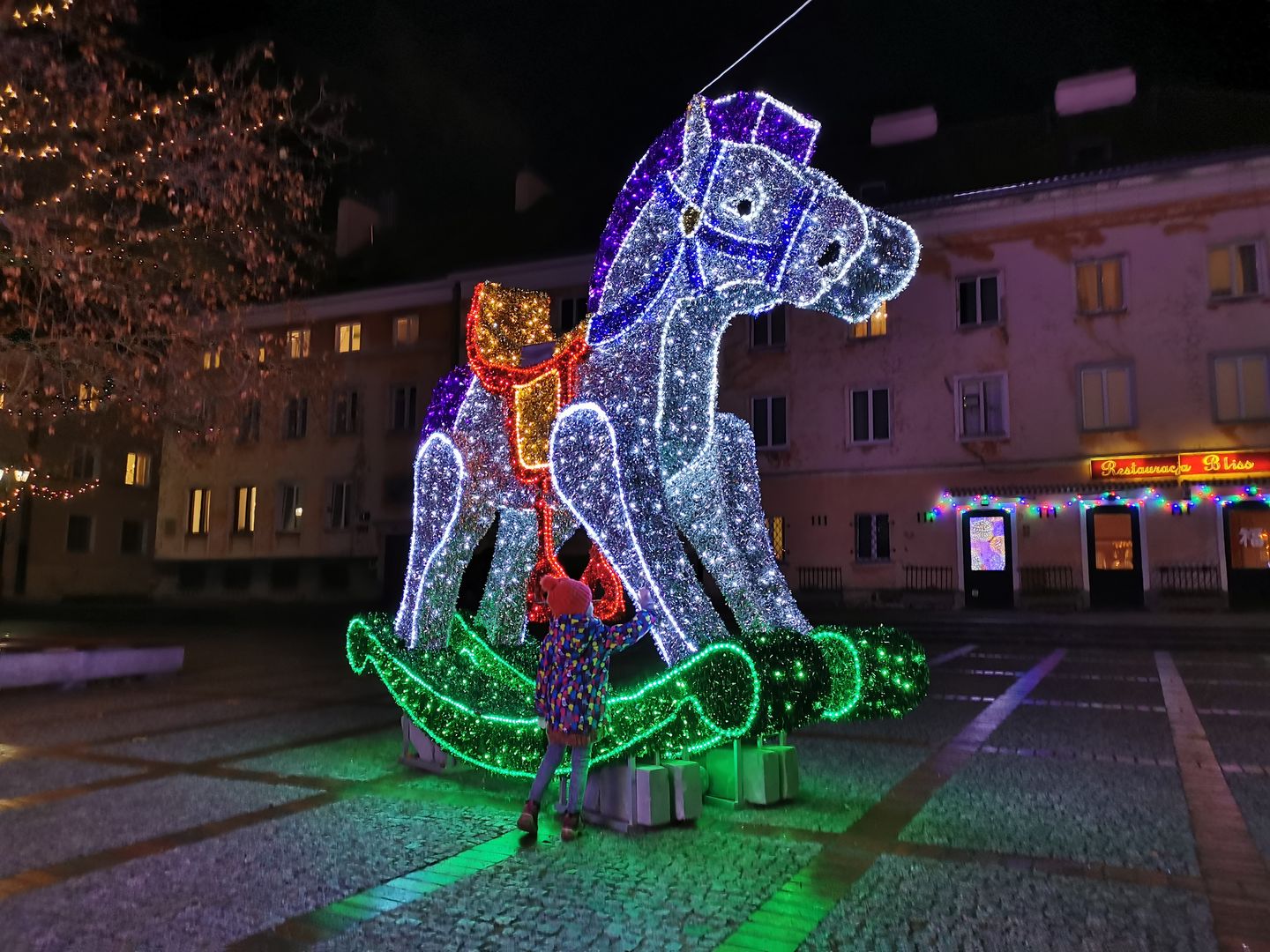 Warszawa. Świąteczna iluminacja 2019 otwarta 