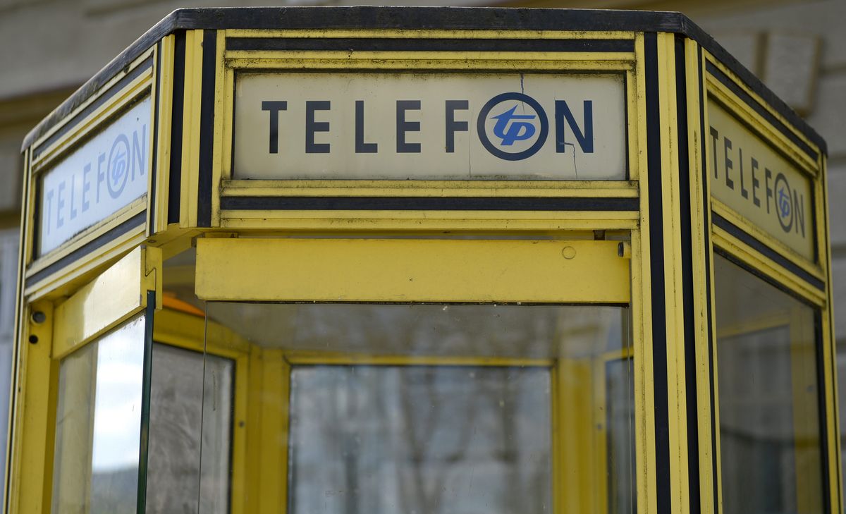 Ostatnie budki telefoniczne znikają z polskich ulic. Padł ostateczny termin ich demontażu