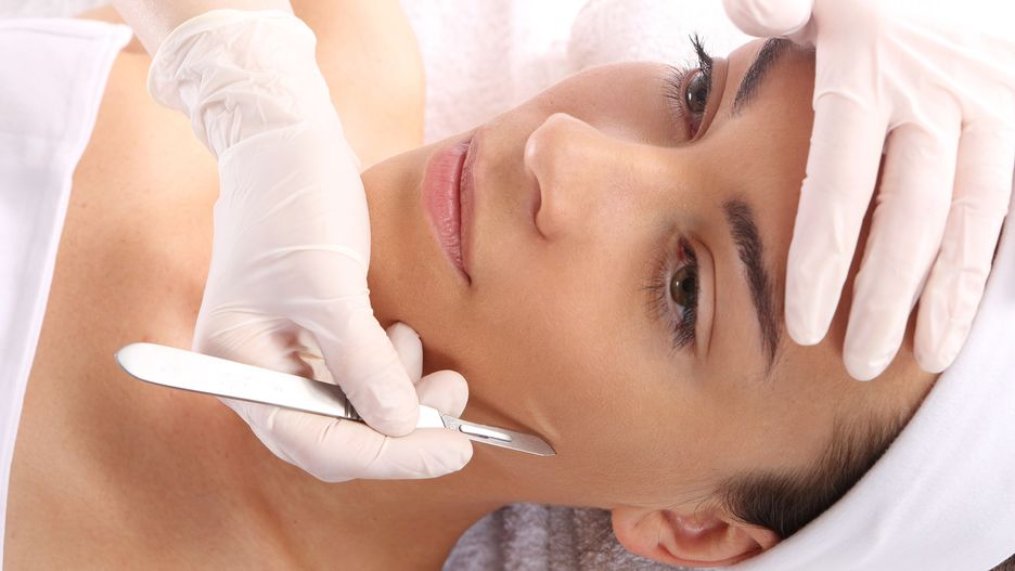 Kliniki medycyny estetycznej oferują operacje plastyczne na kredyt