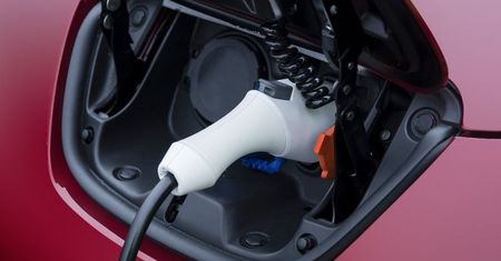 Fabryka polskich samochodów elektrycznych ma kosztować 2 mld złotych. Jest 17 potencjalnych lokalizacji
