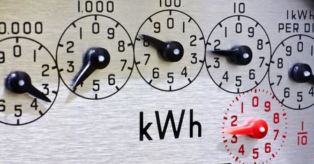 Ceny prądu u nich są... zaniżone. Prosumenci poszkodowani przez liczniki energii