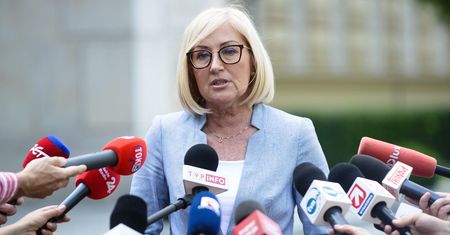Spór o praworządność w Polsce. Rzeczniczka rządu: pewnie dojdzie do kompromisu
