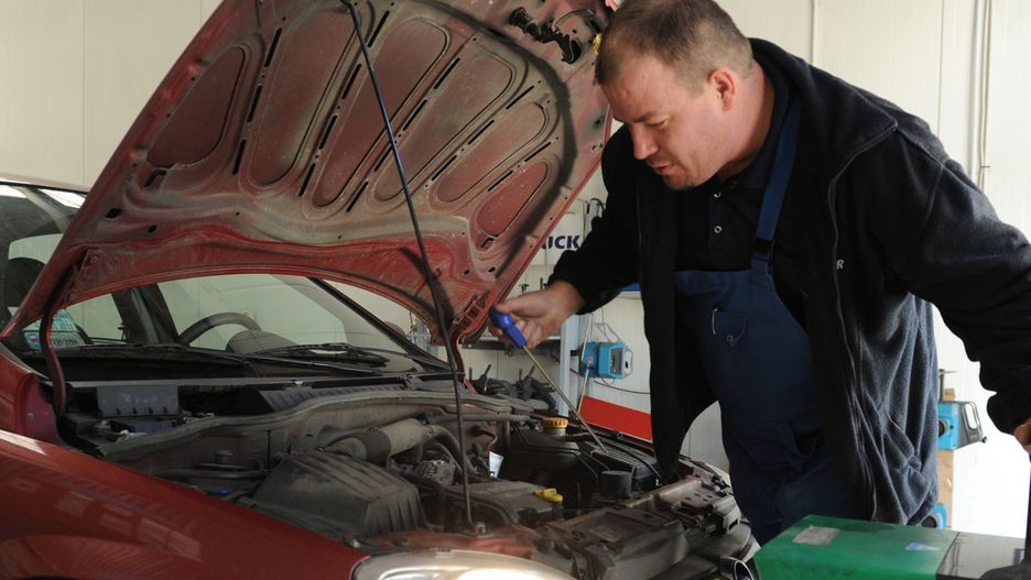 Zgodnie z ustawą także mechanik mógłby zostać ukarany za przekręcanie licznika 