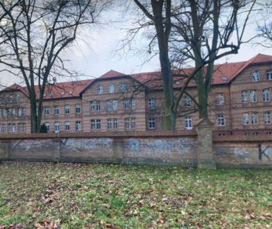 Pacjenci uciekli ze szpitala psychiatrycznego. Policja nadal poszukuje zbiega