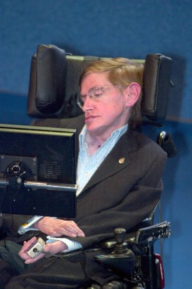 Stephen Hawking nie żyje