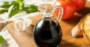 Jakie właściwości ma ocet balsamiczny? Nie bez powodu Włosi nazywają go "czarnym złotem"