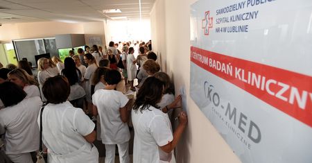 Pielęgniarki ze szpitala w Lublinie rozpoczęły strajk. Odeszły od łóżek pacjentów