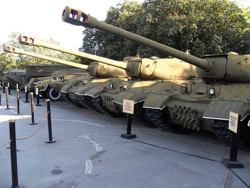 Czy są tu jacyś fani czołgów? No to - do boju!