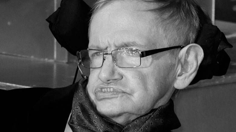 Stephen Hawking nie żyje