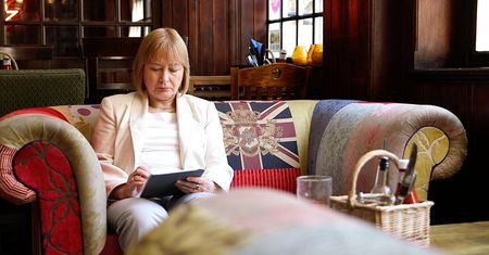 Troje polityków ofiarami ataków hakerskich podczas korzystania z publicznego Wi-Fi