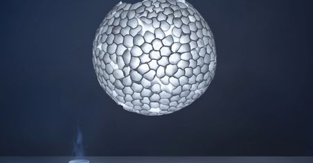 Lampa ze styropianowych kubków