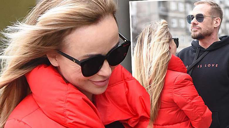 Joanna Przetakiewicz i Rinke Rooyens pod studiem Dzień Dobry TVN