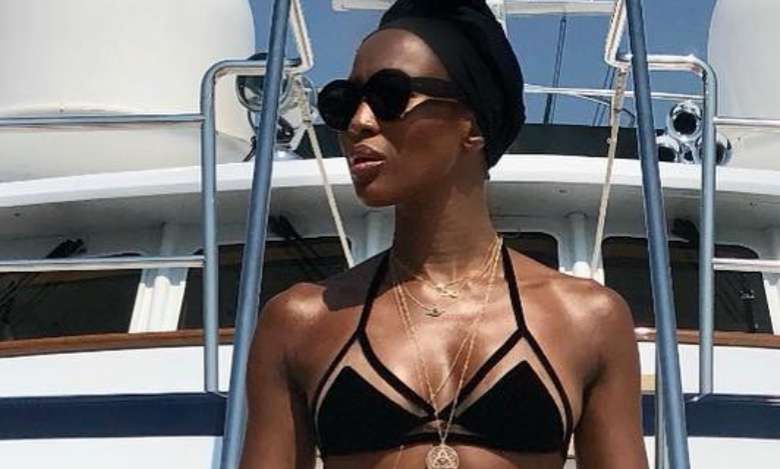 Naomi Campbell jest w ciąży? Zdjęcie z USG wywołało sporo zamieszania. Seksowna fotka w bikini rozwiała wątpliwości