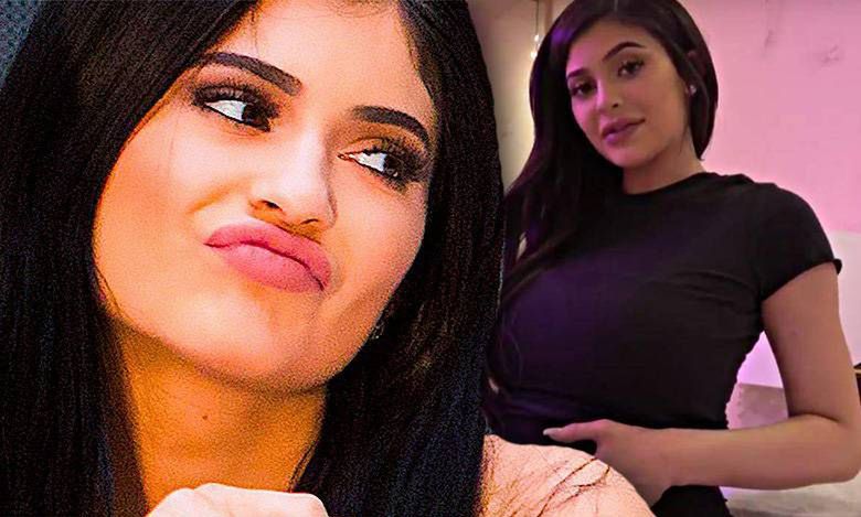 Kylie Jenner chwali się figurą po ciąży