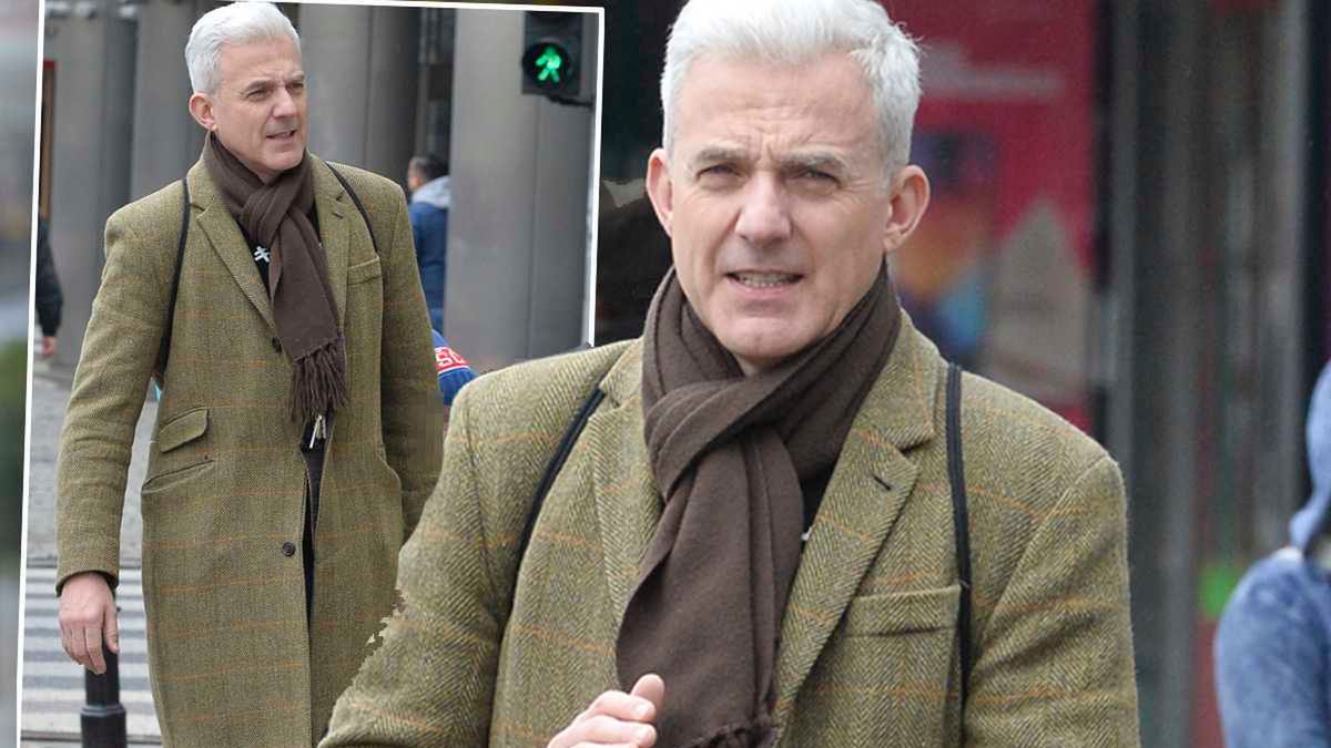 Hubert Urbański z dziećmi pod studiem Dzień Dobry TVN