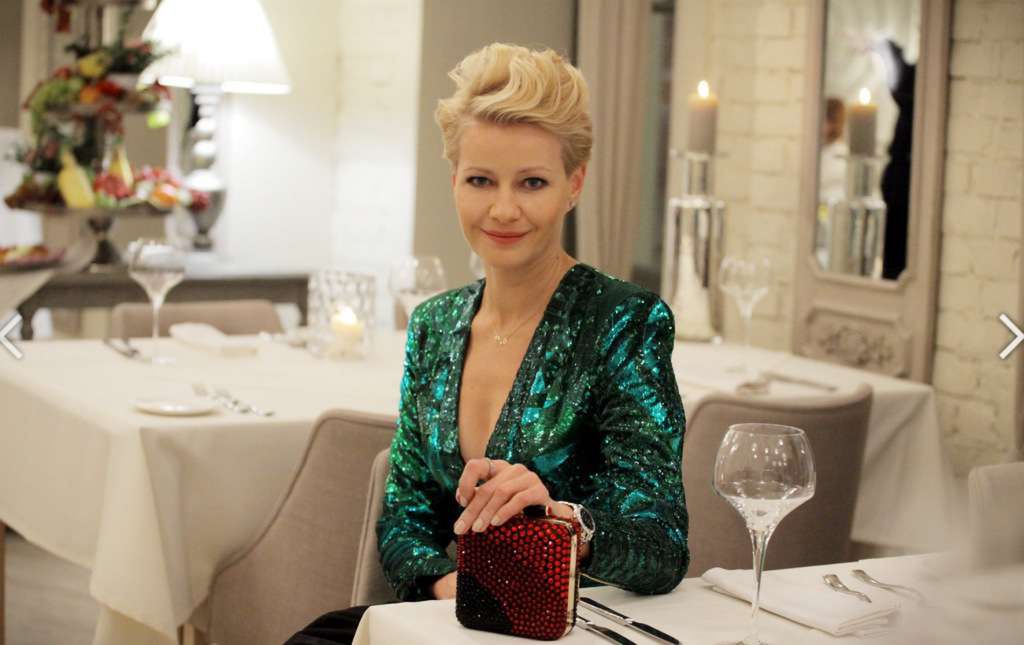 Małgorzata Kożuchowska– aukcja WOŚP 2019, kreacja użyta w filmie