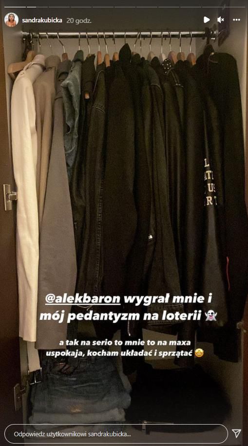 Sandra Kubicka sprząta Baronowi w szafie