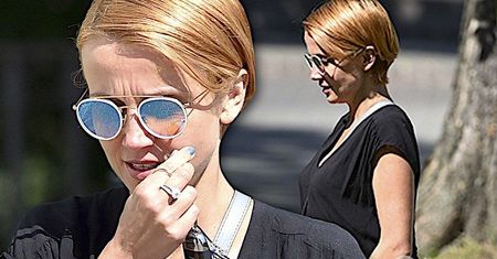 Kasia Zielińska w ciąży na spacerze. Jej brzuszek jest już pięknie zaokrąglony
