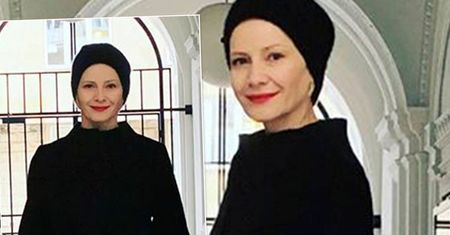 Małgorzata Kożuchowska w minimalistycznej odsłonie przemierza miasto. Do czarnego płaszcza dobrała bardzo nietypowe buty