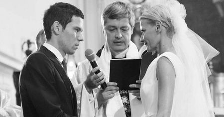 Kożuchowska opłakuje śmierć księdza, który udzielał jej ślubu. To była niezwykła postać w świecie duchownych