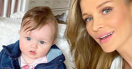Córeczka Joanny Krupy ma najmodniejsze ubranko sezonu. Nosi mini wersję stroju, który pokochała Kinga Rusin