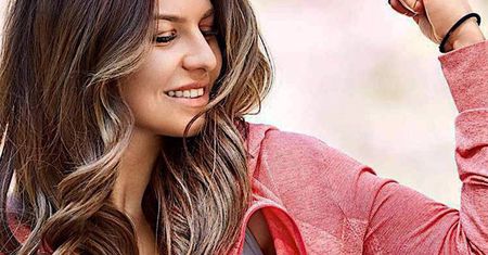 Miłośniczka luksusowych ubrań nosi buty z sieciówki. Anna Lewandowska w przystępnej cenie upolowała hit sezonu