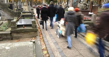 To ostatnie godziny takiej pogody. Wiemy, jak się ubrać na 1 listopada