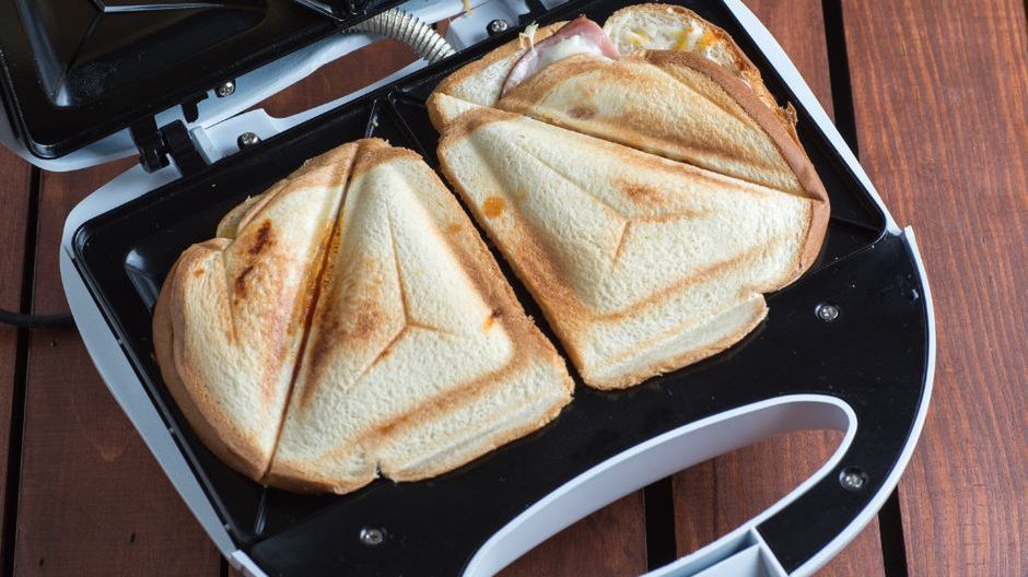 Ukryta funkcja opiekacza- Pyszności/ źródło: Canva