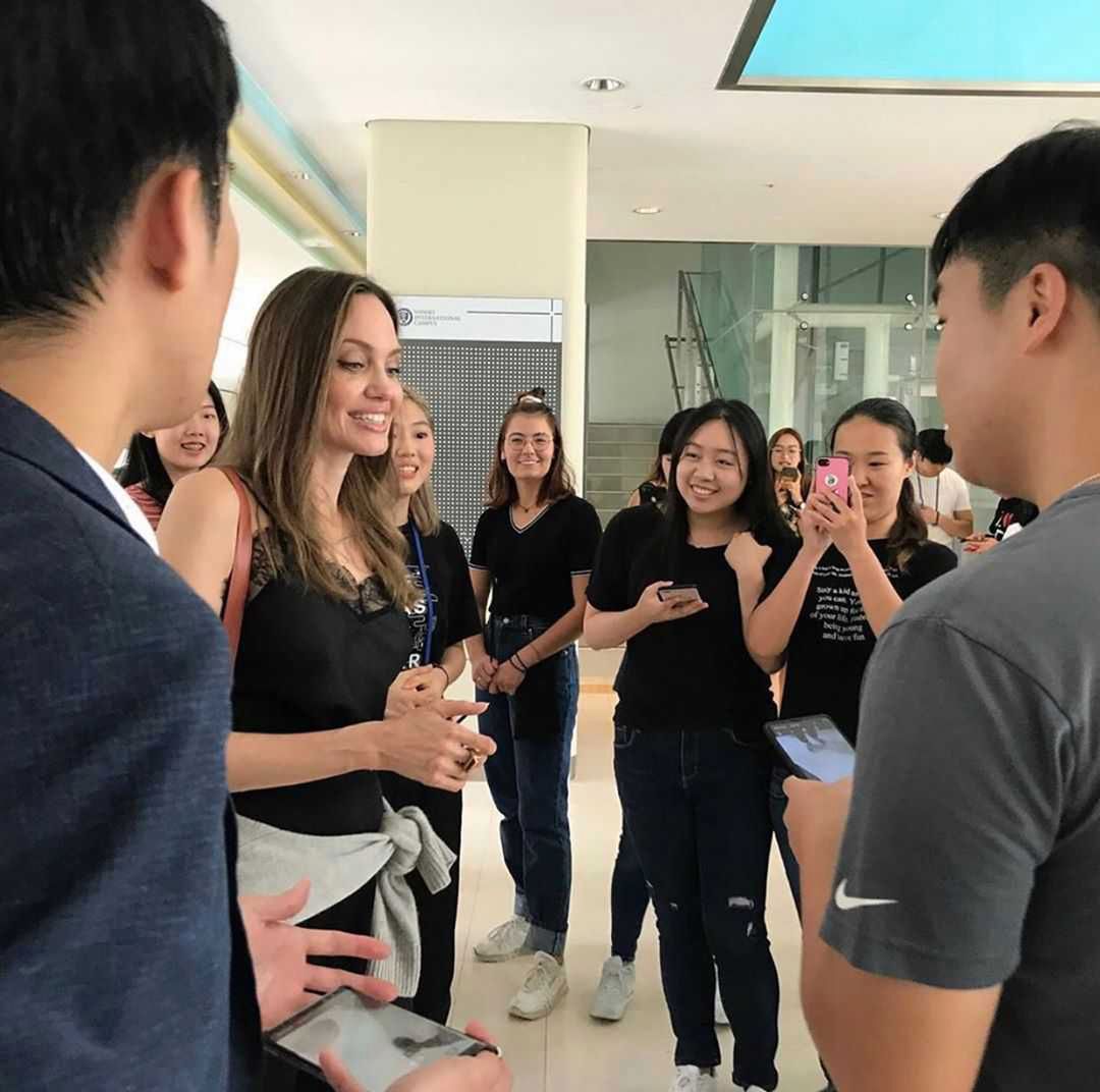 Angelina Jolie odwiedziła Uniwersytet Yonsei