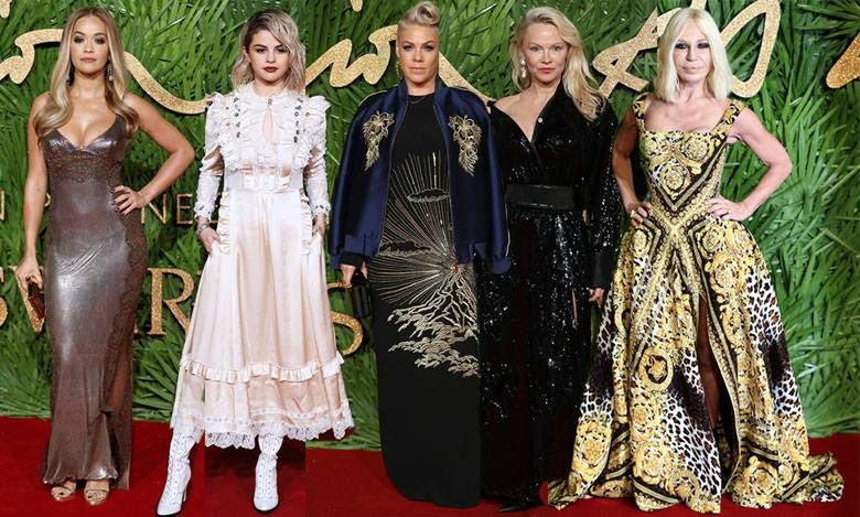 Te kreacje to jakiś obłęd! Gwiazdy na Fashion Awards 2017: Selena Gomez, P!nk, Rita Ora, Pamela Anderson, Donatella Versace
