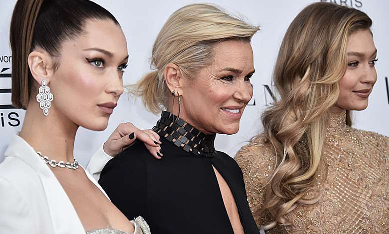 Bella Hadid, Yolanda Hadid, Gigi Hadid